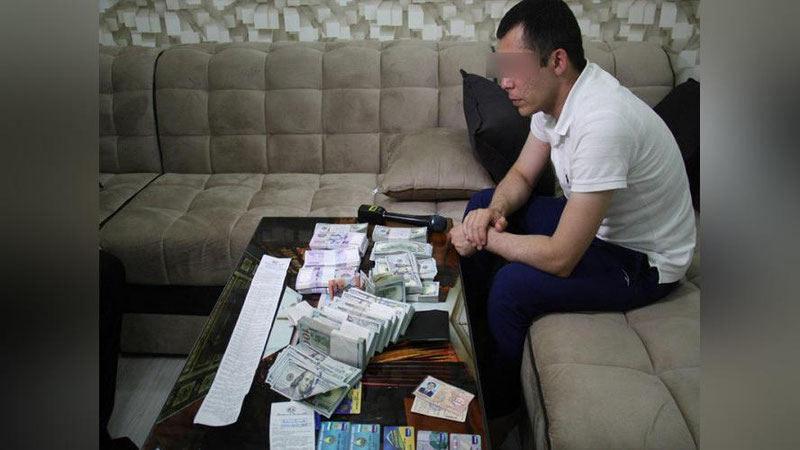 Изрображение 'СОТРУДНИК ФИЛИАЛА НБУ В ТАШКЕНТЕ ОГРАБИЛ СОБСТВЕННЫЙ БАНК'