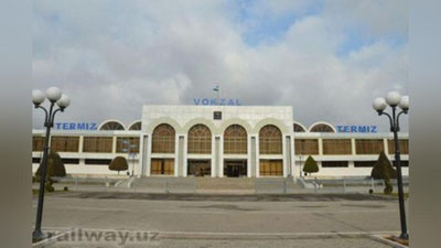 Изрображение 'В ТЕРМЕЗЕ ВЕДЕТСЯ КАПРЕМОНТ ЗДАНИЯ ВОКЗАЛА'