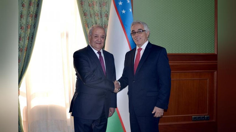 Изрображение 'Глава МИД принял Спецдокладчика ООН по вопросу о независимости судей и адвокатов'