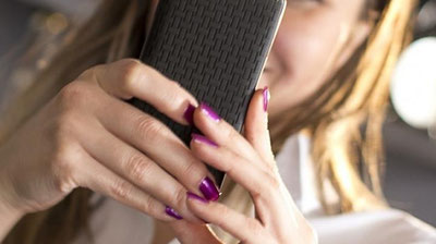 Изрображение 'ЖИТЕЛЬНИЦА ТАЙВАНЯ ПОТЕРЯЛА ЗРЕНИЕ НА 60% ИЗ-ЗА ЭКРАНА СМАРТФОНА'