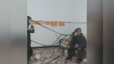 Изрображение 'КИТАЕЦ НЕ СТРИГСЯ 54 ГОДА И ОТРАСТИЛ 5-МЕТРОВЫЕ ВОЛОСЫ (ВИДЕО)'