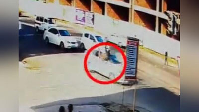 Изрображение 'В Самарканде водитель "Нексии" сбил велосипедиста: инцидент попал на видео'