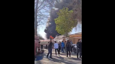 Изрображение 'В Ташкенте и Зангиате горели производственные цеха (видео)'