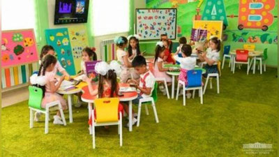 'Toshkentdagi bog`chada enaga bolani shippak bilan urdi'ning rasmi