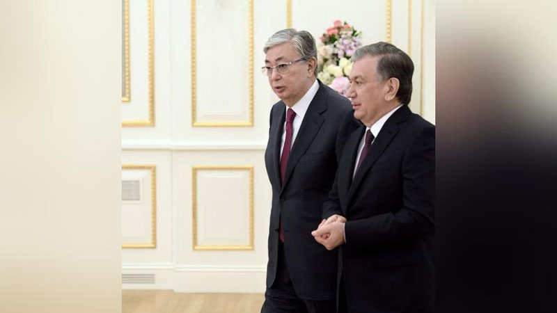 'Ўзбекистон ва Қозоғистон президентлари телефон орқали мулоқот қилди'ning rasmi