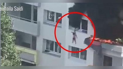 Изрображение 'В Сети обсуждают видео чудесного спасения детей во время пожара'