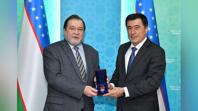 Изрображение 'Заместителю главы МИД Узбекистана вручена награда от России'