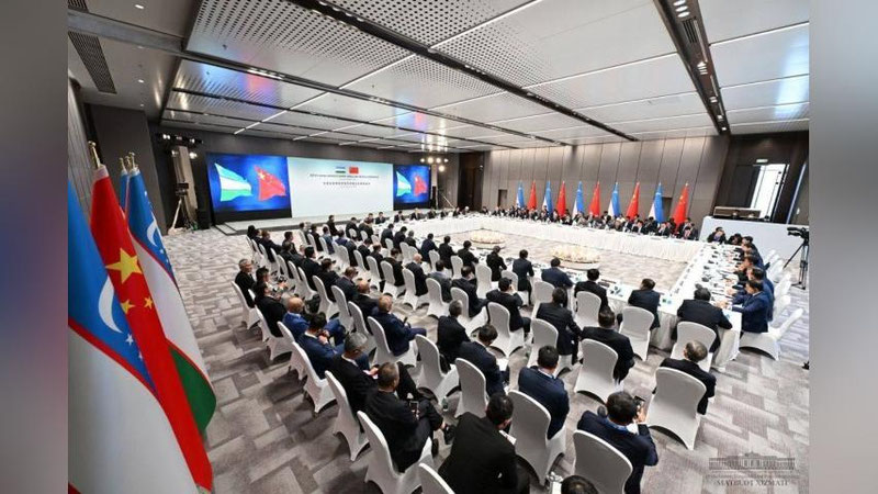 Изрображение 'Президент Узбекистана запустил совместные с Китаем предприятия'