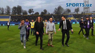 Изрображение 'УЧАСТНИКОВ МАТЧА "ПАХТАКОР - АЛМАЛЫК" НАПУТСТВОВАЛ САМ КАРЛЕС ПУЙОЛЬ (ФОТО, ВИДЕО)'