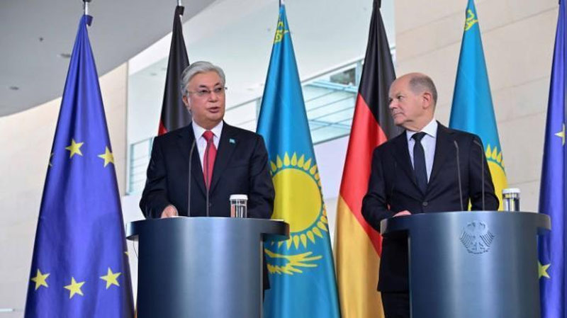 'Toqaev: "Qozog`iston Rossiyaga qarshi sanksiyalar rejimiga amal qiladi"'ning rasmi
