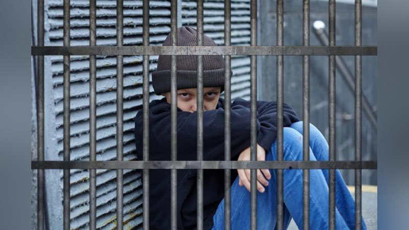 'Вояга етмаганларни қамашнинг энг кам муддати 6 ойдан 1 ойга қисқартирилмоқда'ning rasmi