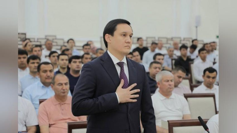 'Sirdaryo viloyati hokimiga yangi o`rinbosar tayinlandi'ning rasmi