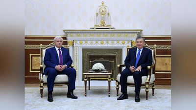 Изрображение 'ПРЕЗИДЕНТ УЗБЕКИСТАНА ПРИНЯЛ ГУБЕРНАТОРА САНКТ-ПЕТЕРБУРГА (ВИДЕО)'