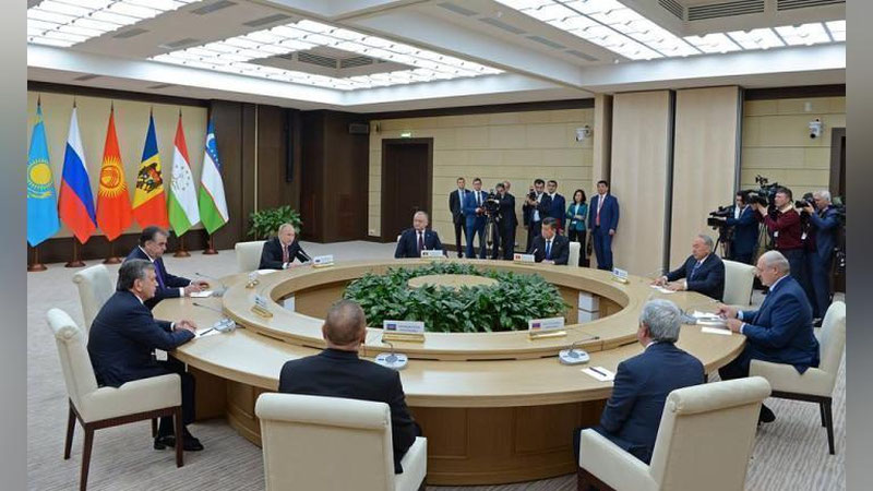 Изрображение 'ЛИДЕРЫ СТРАН СНГ ПОДВЕЛИ ИТОГИ ГОДА (ВИДЕО)'