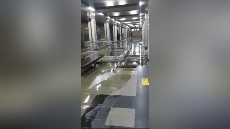 'Toshkentdagi metro bekatini suv bosdi'ning rasmi