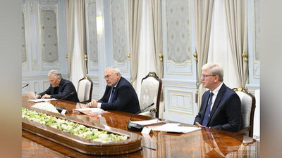 Изрображение 'Президент принял группу авторитетных международных консультантов'