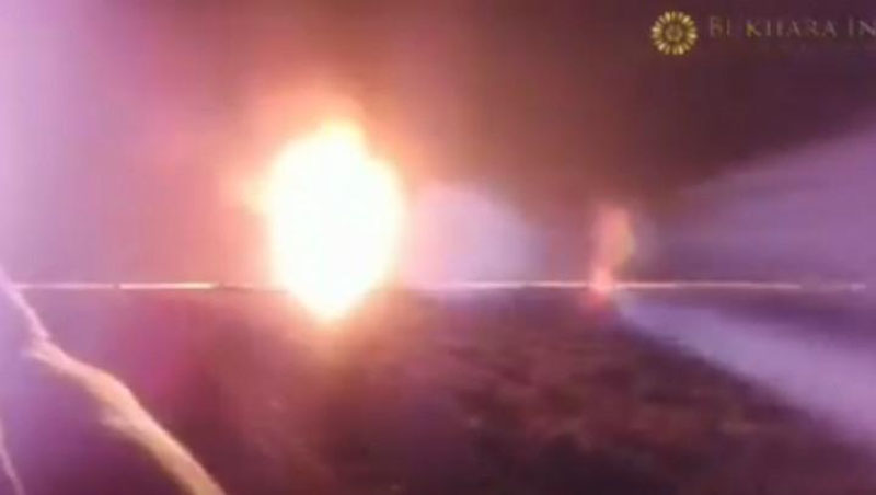 Изрображение 'Пожар на газопроводе в Бухарской области сняли на видео'