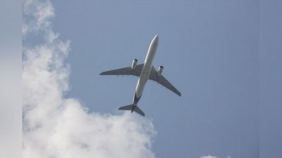 Изрображение 'Самолет из Москвы не смог приземлиться в Ташкенте из-за ветра'