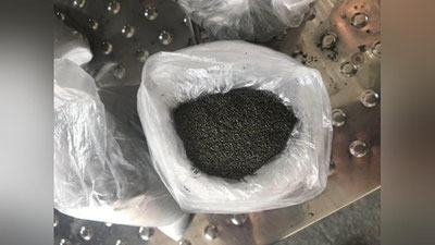 Изрображение 'Около 2 кг пороха нашли в грузовике на пограничном посту в Ташкентской области'