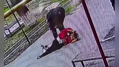 'Toshkentda ota farzandini boshqa bola bilan urishtirdi'ning rasmi
