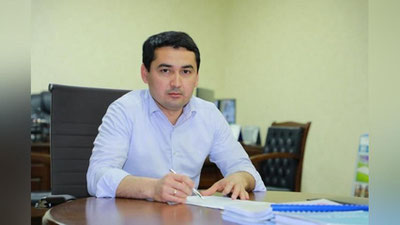 'Piskent tuman hokimi 1 trln so`mga ijaraga er olgani bo`yicha Zoir Mirzaevga tushuntirish berdi'ning rasmi