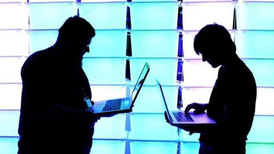 'So`z erkinligimi yoki g`irrom o`yinlar – siz qaysi tomondasiz?'ning rasmi