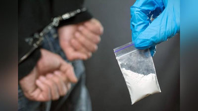 'Samarqandlik 26 yoshli yigit Tojikistondan qariyb 20 kg “opiy” giyohvandlik vositasini olib o`tgan paytda qo`lga tushdi'ning rasmi