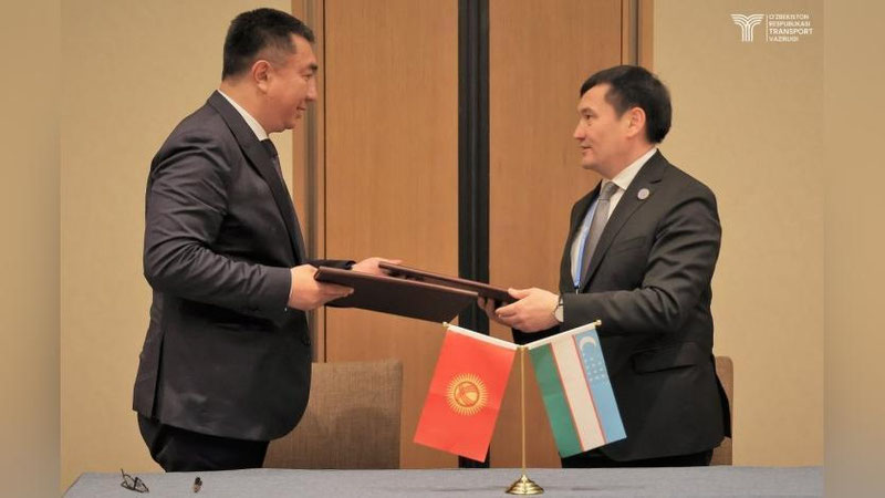 '“Xitoy-Qirg`iziston-O`zbekiston” temir yo`li qurilishi loyihasi bo`yicha uch tomonlama hujjat imzolandi 'ning rasmi