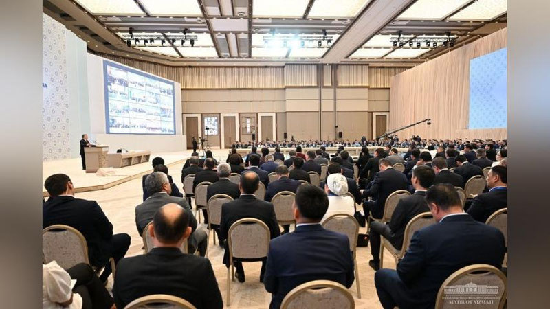 'Endi O`zbekistonda kameral nazoratda tadbirkordan hujjat talab qilish yoki uni idoraga chaqirish qat`iyan taqiqlanadi'ning rasmi