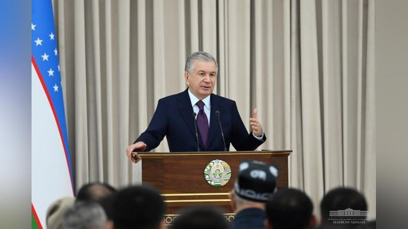 'Xalqimiz yaxshi hayot kechirsin, og`iri engil bo`lsin, deb Surxondaryoga shu yilning o`zida uchinchi marotaba juda katta niyatlar va aniq rejalar bilan keldim - prezident'ning rasmi