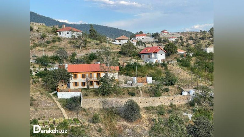 'Armanlardan qaytarib olingan Lochin aholisi 30 yildan keyin uyiga qaytdi. Ularga yangi uy kalitlari topshirildi (foto)'ning rasmi
