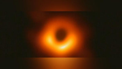 Изрображение 'ПЕРВЫЙ В ИСТОРИИ СНИМОК ЧЕРНОЙ ДЫРЫ ПРЕВРАТИЛИ В СОТНИ "ФОТОЖАБ" (ФОТО, ВИДЕО)'