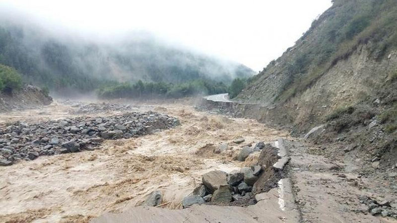 'O`zbekistonning 9 ta viloyatida sel kelish xavfi e`lon qilindi'ning rasmi