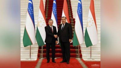 Изрображение 'Президент Узбекистана по прибытии в Душанбе провел встречу с главой Таджикистана'