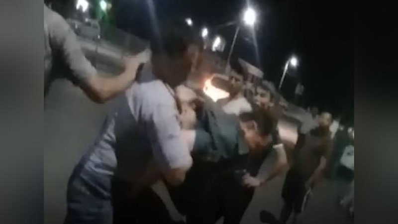 Изрображение 'МВД ПРОКОММЕНТИРОВАЛО ВИДЕО С "ПЬЯНЫМ" СОТРУДНИКОМ ГОВД АЛМАЛЫКА'