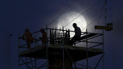 Изрображение 'Стоимость электроэнергии снизят для производств, работающих ночью (видео)'