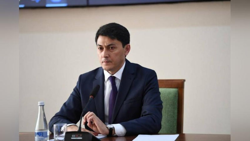 '“Agar bemorni mehr bilan davolab, to`g`ri yondashsangiz, rozi bo`lib o`zi sizga barakasini berib ketadi. So`ramasangiz ham”, – Sog`liqni saqlash vaziri Amrillo Inoyatov'ning rasmi