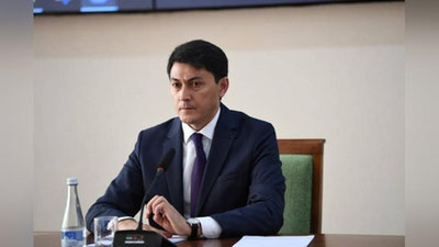 '“Agar bemorni mehr bilan davolab, to`g`ri yondashsangiz, rozi bo`lib o`zi sizga barakasini berib ketadi. So`ramasangiz ham”, – Sog`liqni saqlash vaziri Amrillo Inoyatov'ning rasmi