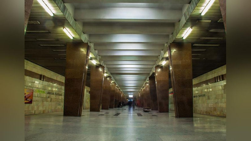 Изрображение 'НА СТАНЦИИ МЕТРО "МИРЗО УЛУГБЕК" ЗАДЕРЖАЛИ ДЕВУШКУ, РАЗЫСКИВАЕМУЮ ЗА НАРКОТИКИ'