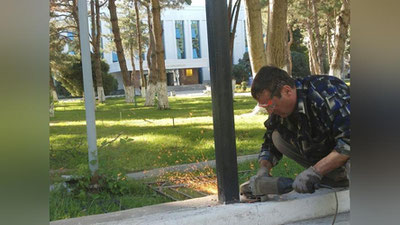 Изрображение 'ЧИЛАНЗАРСКИЙ ХОКИМИЯТ ИЗБАВИЛСЯ ОТ ЗАБОРА (ФОТО, ВИДЕО)'