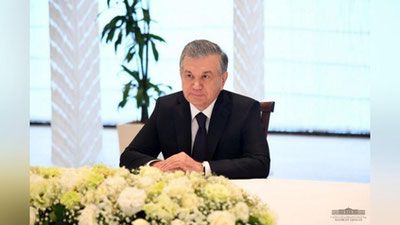 'Shavkat Mirziyoev Yaponiyadagi tashrifi dasturini Aichi prefekturasi gubernatori bilan uchrashuvdan boshladi'ning rasmi