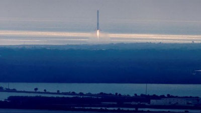 Изрображение 'В США ЧАСТНАЯ КОМПАНИЯ SPACE X УСПЕШНО ЗАПУСТИЛА РАКЕТУ К МКС (ВИДЕО)'