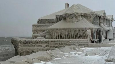 Изрображение 'В США растет число жертв снежного бурана и аномальных холодов'