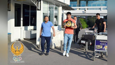 Изрображение 'ШОХЖАХОНА ЭРГАШЕВА ВСТРЕТИЛИ В СТОЛИЧНОМ АЭРОПОРТУ (ФОТО)'