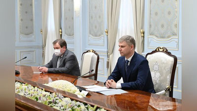Изрображение 'Президент Узбекистана принял председателя правления компании «Российские железные дороги»'