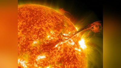 Изрображение 'Ученые зафиксировали редчайший мегавзрыв на Солнце'