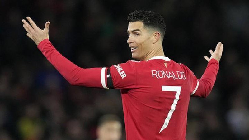 'Krishtianu Ronaldu 2023 yilda dunyoning eng ko`p maosh oluvchi sportchisiga aylandi'ning rasmi