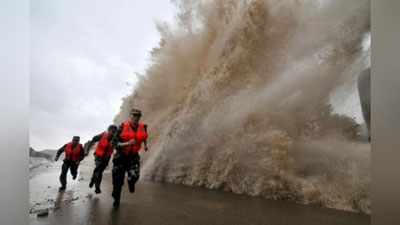 Изрображение 'БОЛЕЕ 80 ЧЕЛОВЕК СТАЛИ ЖЕРТВАМИ ТАЙФУНА В КИТАЕ'