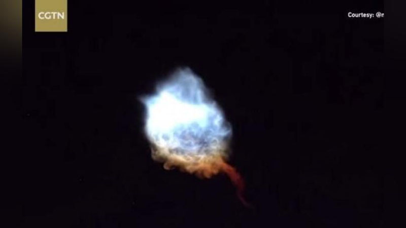 Изрображение 'ВИДЕО: ЗРЕЛИЩНЫЕ КАДРЫ ЗАПУСКА РАКЕТЫ-НОСИТЕЛЯ FALCON 9'