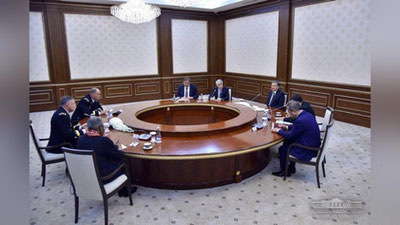 Изрображение 'ШАВКАТ МИРЗИЁЕВ ПРИНЯЛ ДЕЛЕГАЦИЮ США'